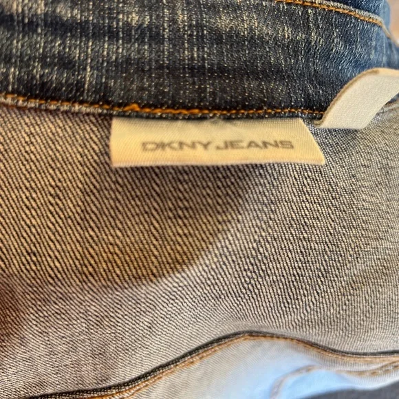 Long Sleeve Denim Basic Button Down Jean Jacket - Picture 11 of 11